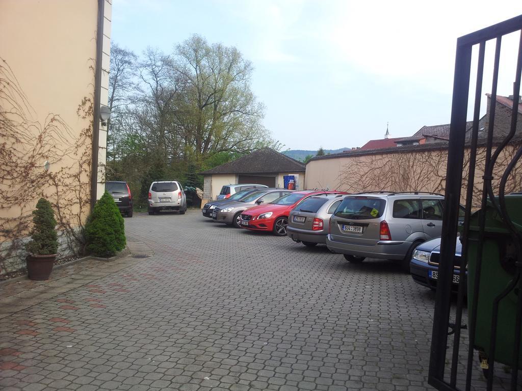 Hotel Bohemia Excellent Klášterec nad Ohří Bagian luar foto