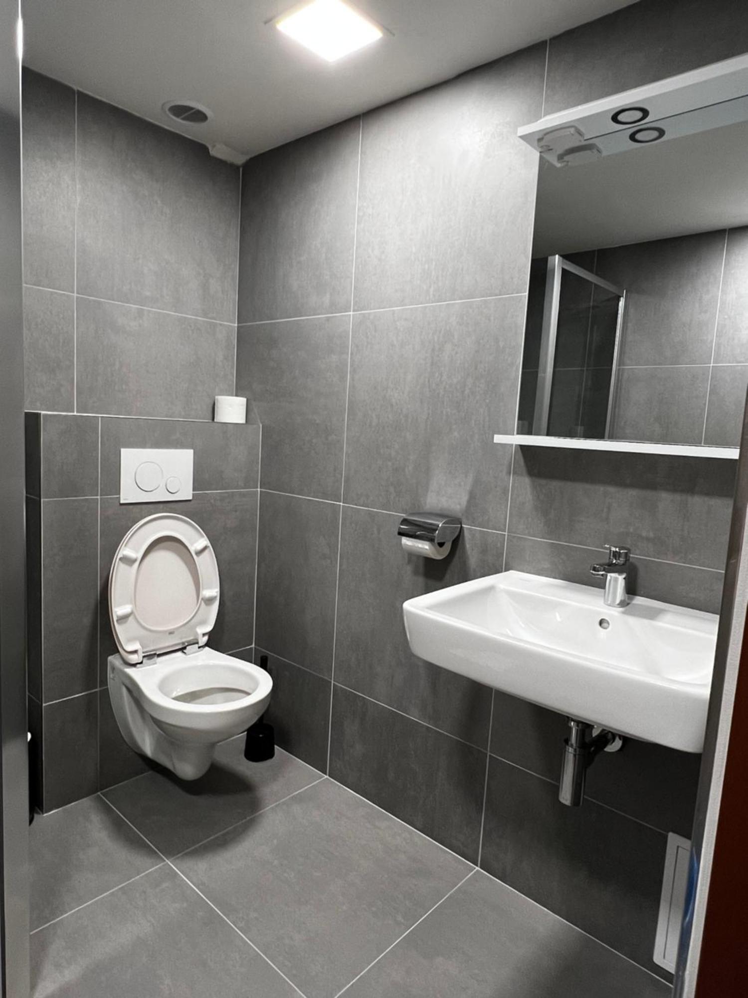 Hotel Bohemia Excellent Klášterec nad Ohří Bagian luar foto