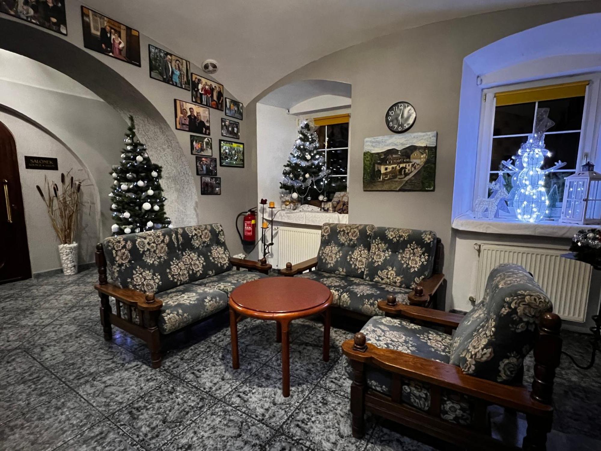 Hotel Bohemia Excellent Klášterec nad Ohří Bagian luar foto